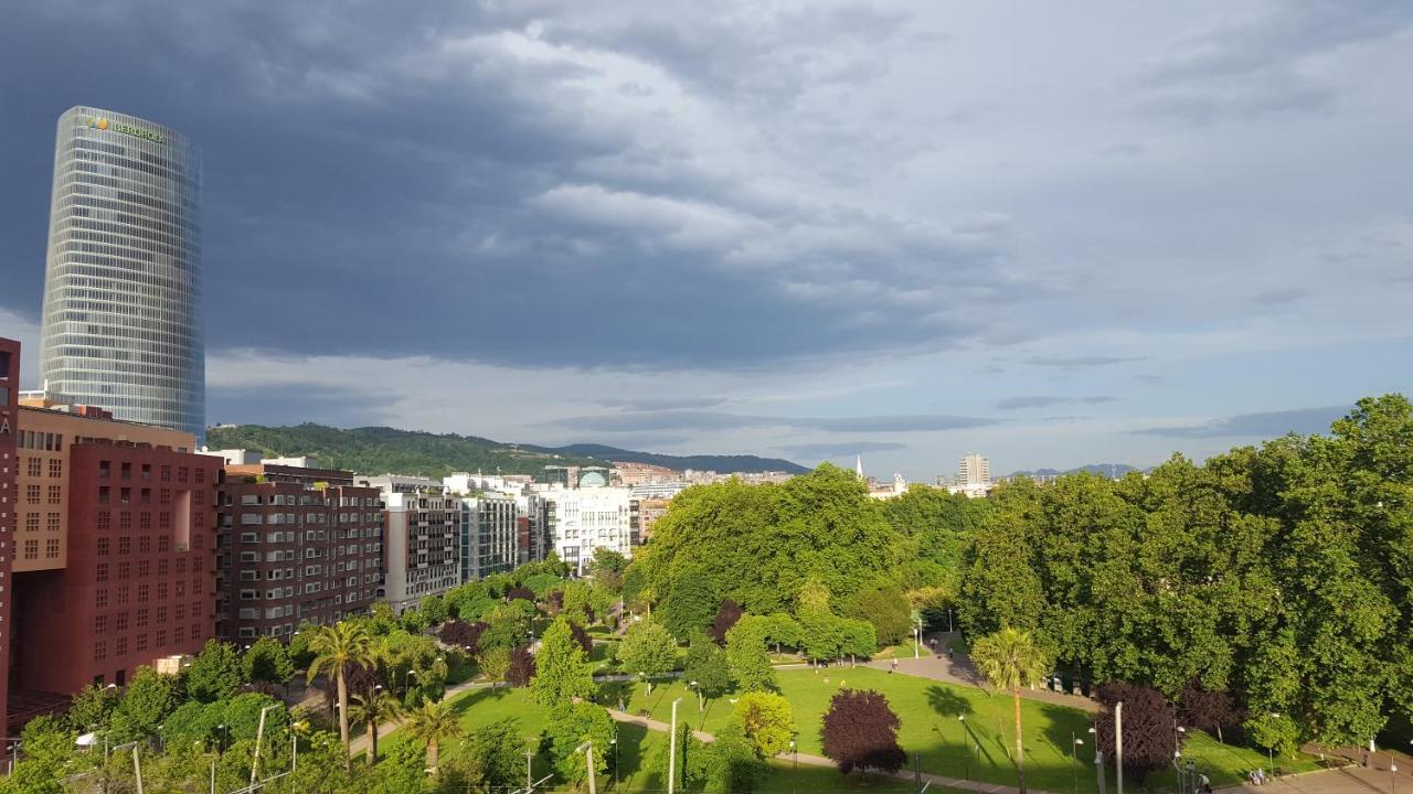 San Mames Apartment - Free Parking บิลเบา ภายนอก รูปภาพ